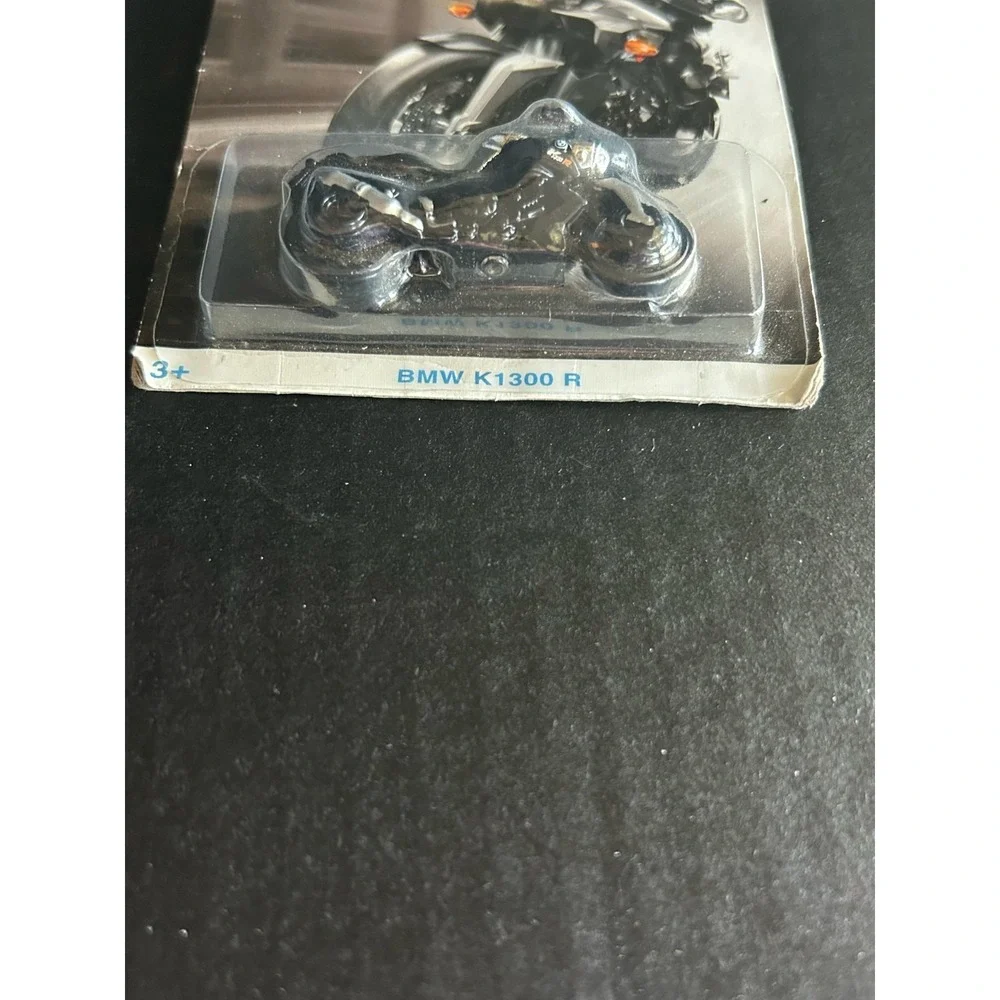 Hot Wheels BMW K 1300 R Motorcycle NIP